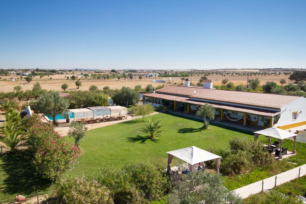 Monte Chalaca - Turismo Rural فيريرا دو ألينتيخو المظهر الخارجي الصورة